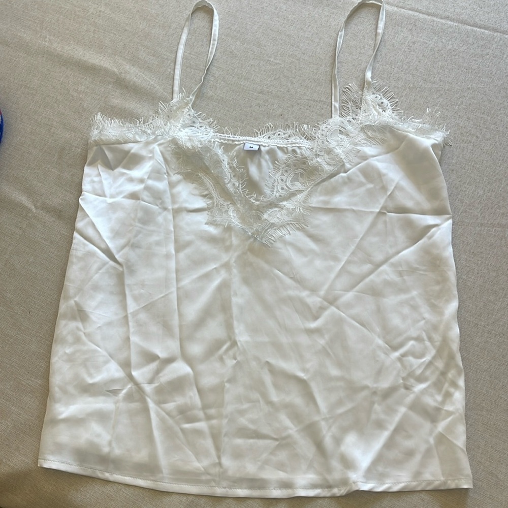 White lace tank top